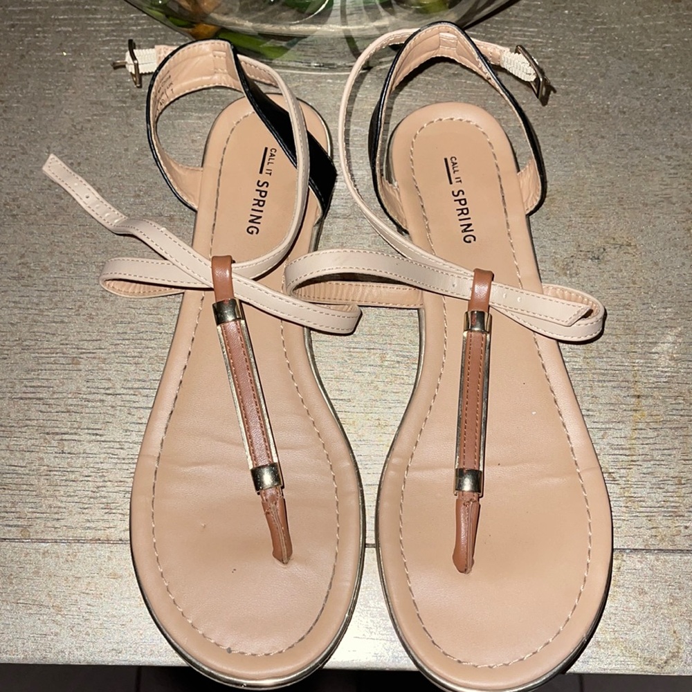 Call it spring sandals cute for summer time black and brown size 9
